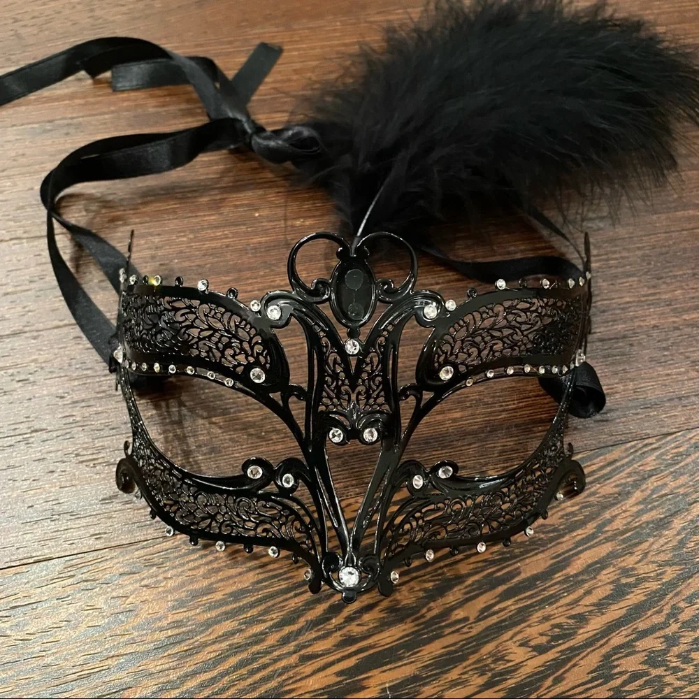 Laser Cut Venetian Black Metal Mask - Picture 1 of 5